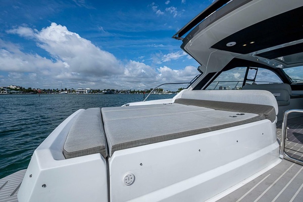 51ft Azimut Yacht For Sale