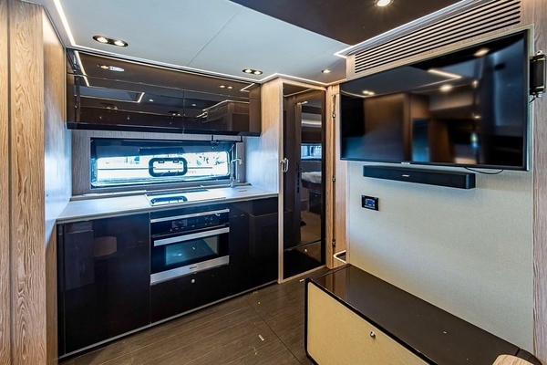 2019 Azimut 51