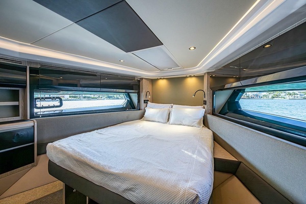 51ft Azimut Yacht For Sale