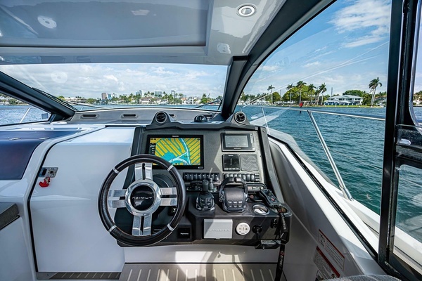 51ft Azimut Yacht For Sale