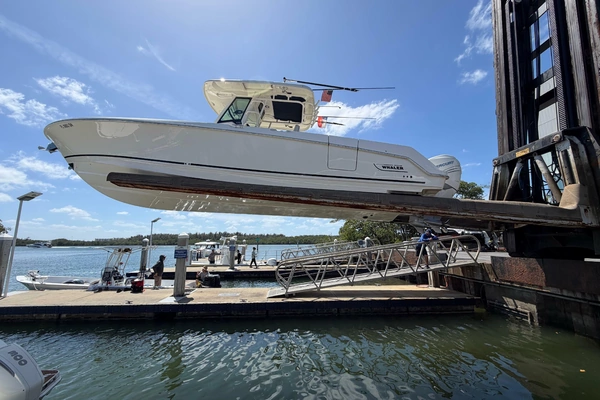 2019 Boston Whaler 33