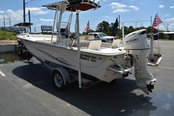 2019 Carolina Skiff 218 DLV