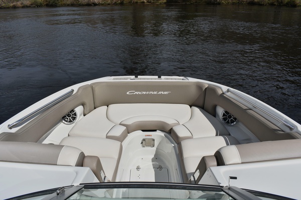 25ft Crownline Yacht For Sale