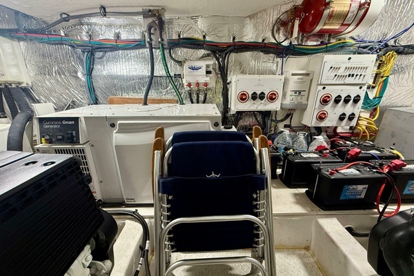 Cruisers Yachts 42 Cantius Yacht For Sale