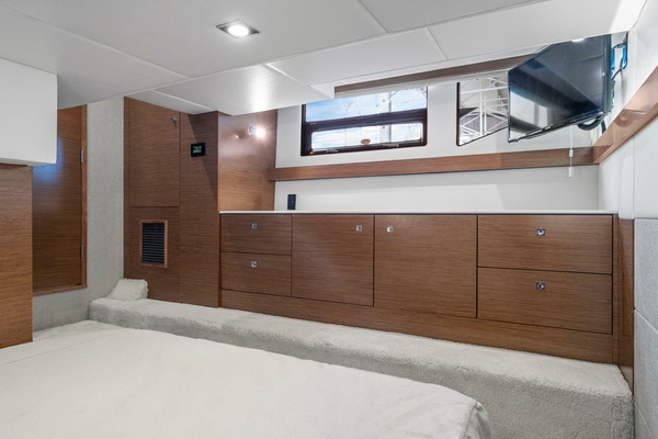 Bailey s Booty 42ft Cruisers Yachts Yacht For Sale