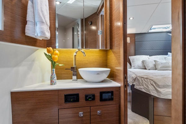 Bailey s Booty 42ft Cruisers Yachts Yacht For Sale