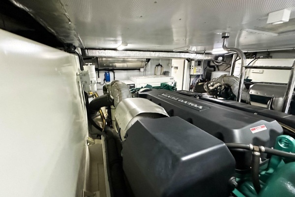 2019 Galeon 56
