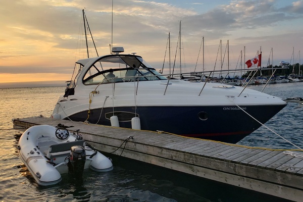 2019 Rinker EX 370