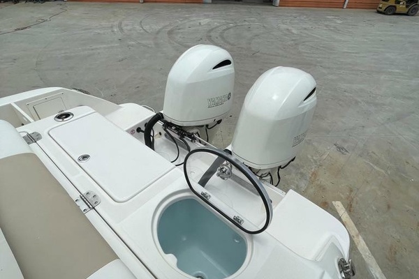 24ft Robalo Yacht For Sale