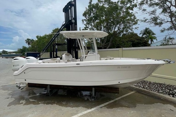 24ft Robalo Yacht For Sale