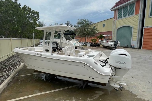 24ft Robalo Yacht For Sale
