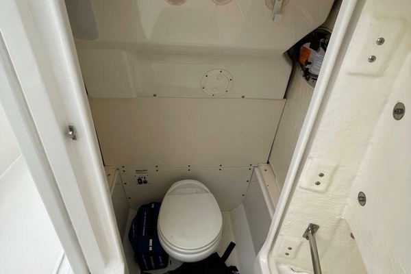 24ft Robalo Yacht For Sale