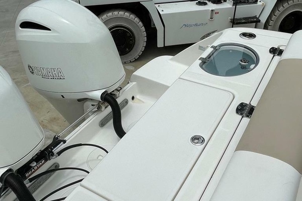 24ft Robalo Yacht For Sale