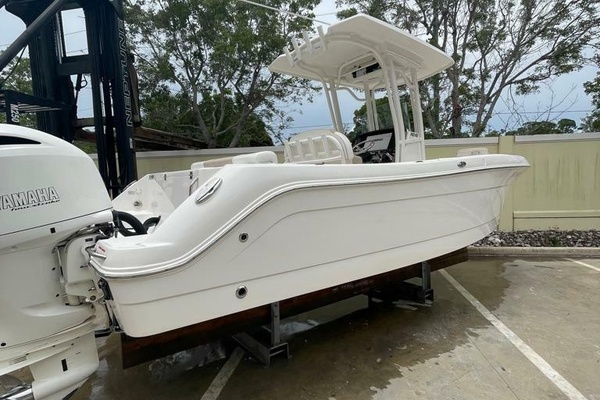 24ft Robalo Yacht For Sale