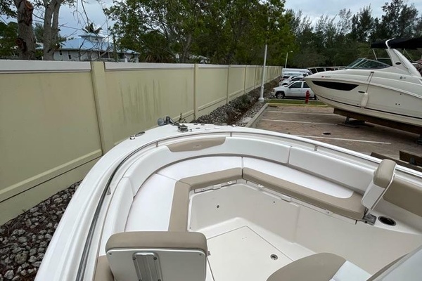 24ft Robalo Yacht For Sale