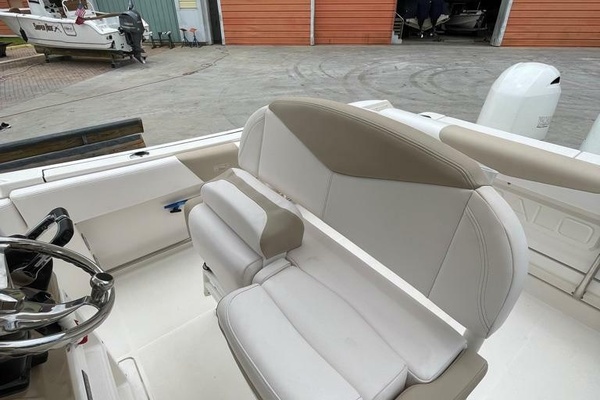 24ft Robalo Yacht For Sale