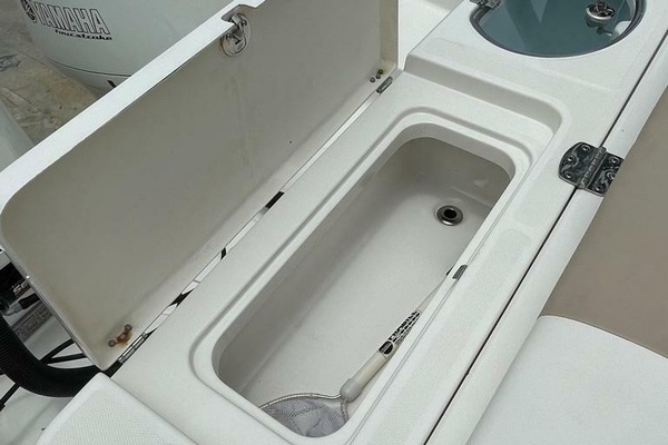 24ft Robalo Yacht For Sale