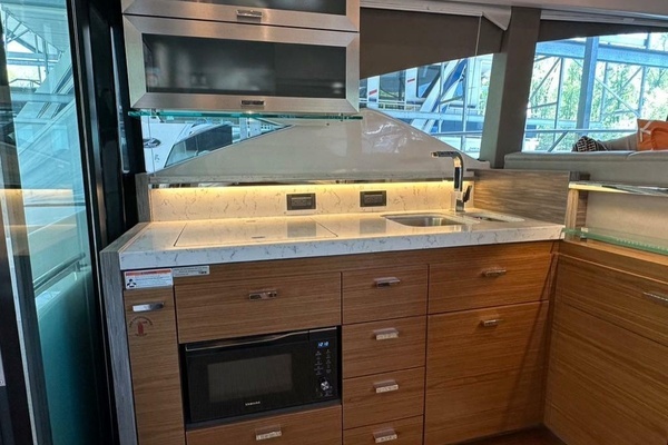 2019 Tiara Yachts 53