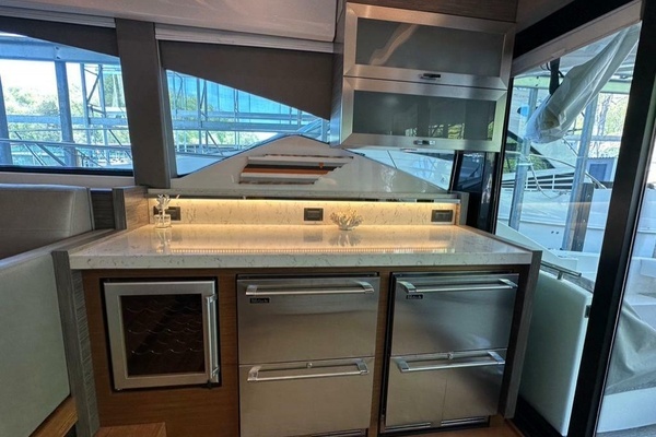 2019 Tiara Yachts 53