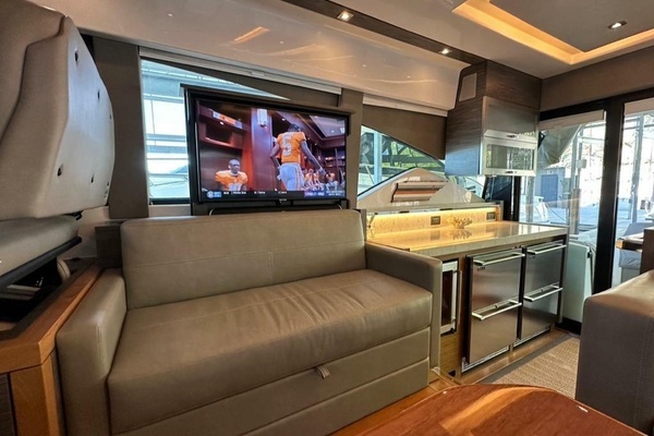 2019 Tiara Yachts 53
