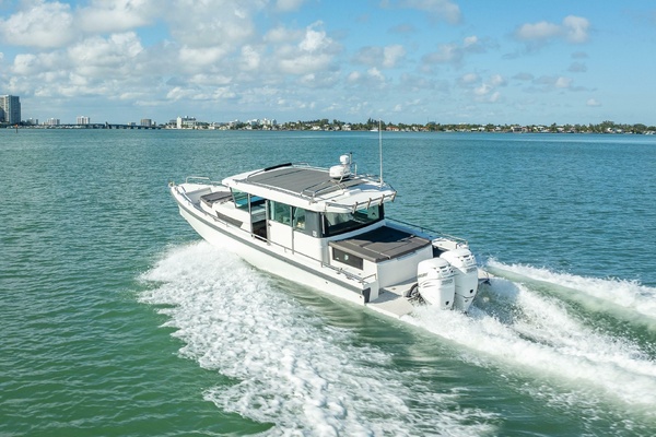 37ft Axopar Yacht For Sale