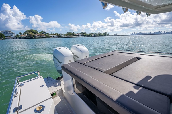 37ft Axopar Yacht For Sale