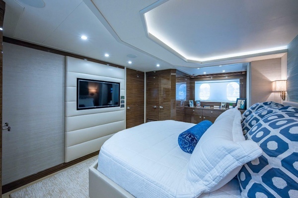 Cheoy Lee Bravo 78 Sport Motor Yacht Yacht For Sale