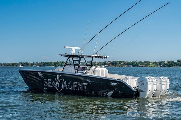 Invincible - 40 Catamaran