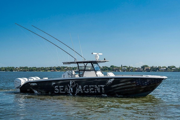 Sea Agents 40ft Invincible Yacht For Sale