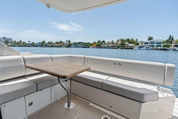 46ft Sea Ray Yacht For Sale