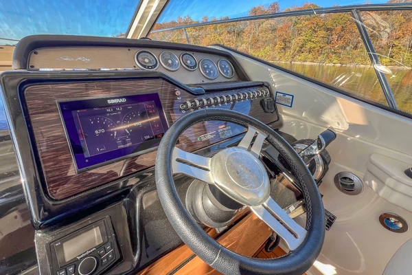 2018 Sea Ray 35