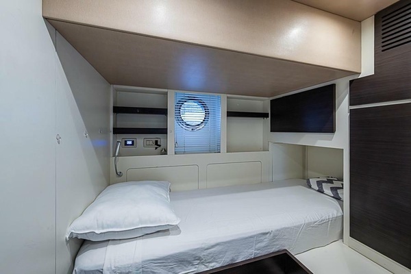 2017 Azimut 80