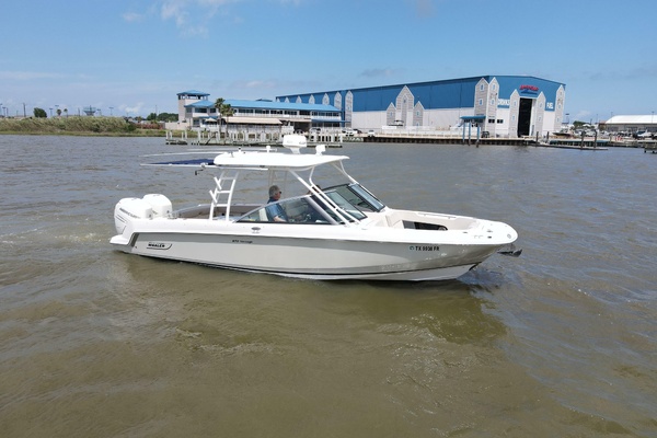 27ft Boston Whaler Yacht For Sale
