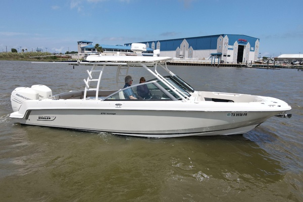 27ft Boston Whaler Yacht For Sale