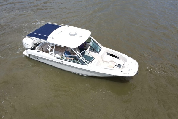 27ft Boston Whaler Yacht For Sale