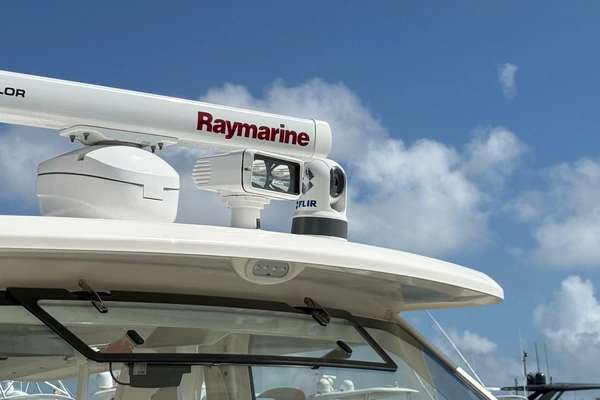 2017 Boston Whaler 42
