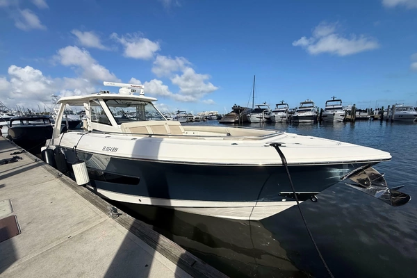 2017 Boston Whaler 42