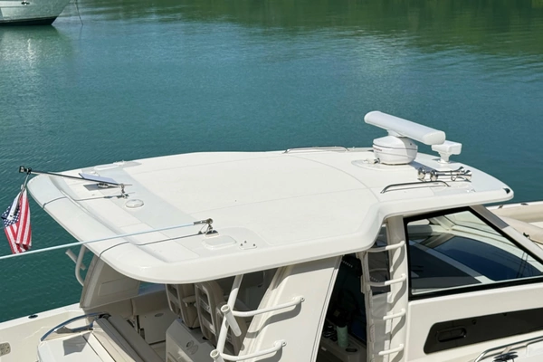 2017 Boston Whaler 42