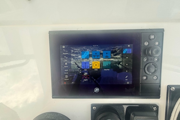 39ft Invincible Yacht For Sale