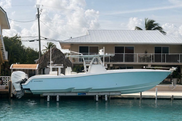 39FT (11M) INVINCIBLE