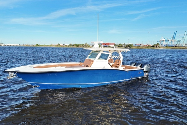 Scout 350 LXF Yacht For Sale