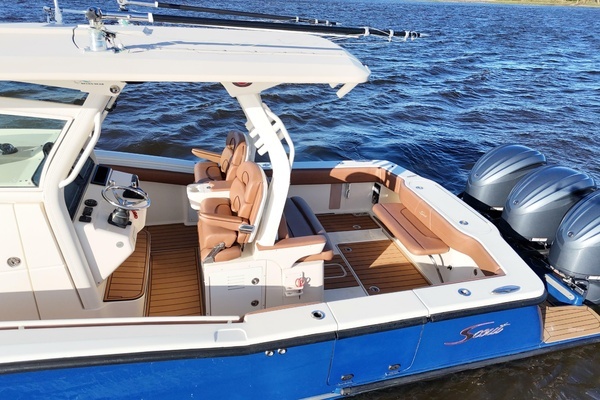 Scout 350 LXF Yacht For Sale