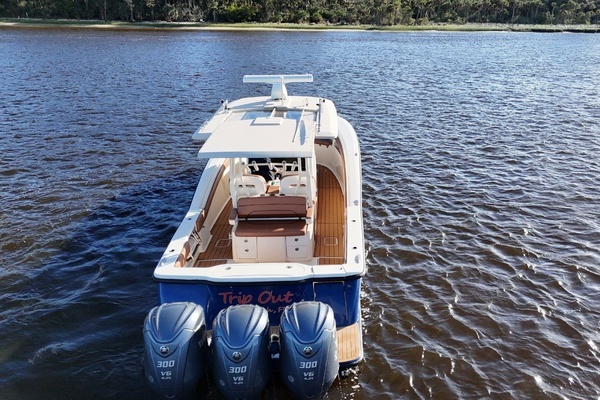 Scout 350 LXF Yacht For Sale