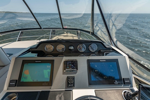 Sea Ray 510 Fly Yacht For Sale
