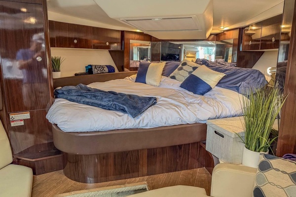 35ft Sea Ray Yacht For Sale