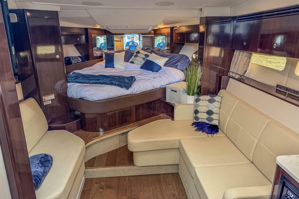 35ft Sea Ray Yacht For Sale