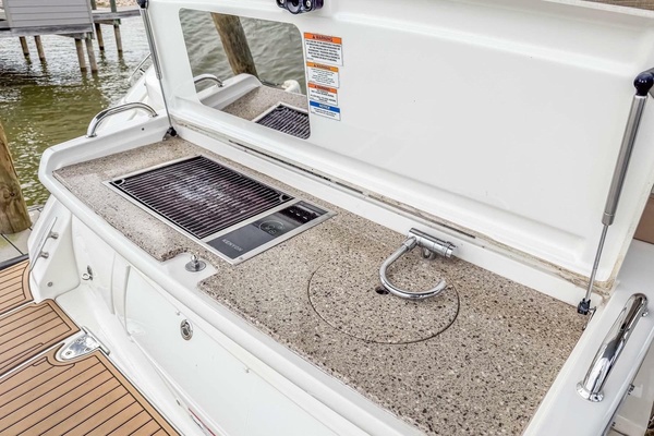 35ft Sea Ray Yacht For Sale