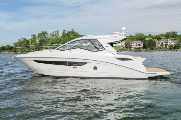 35ft Sea Ray Yacht For Sale