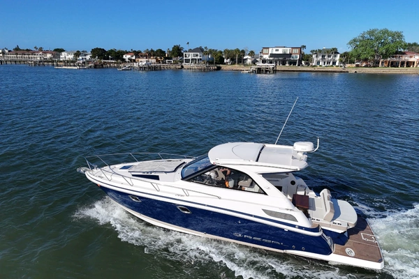 2016 Regal 35