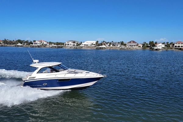 2016 Regal 35